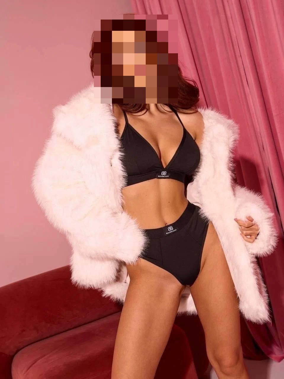 Girl Krasivaya bryunetochka, foto moi, zhivu odna, uyutnye apartamenty, chistoplotnaya devochka, khochesh khorosho otdokhnut tebe ko mne kotik, u menya luchshiy rotik. - Yuzhno-sahalinsk